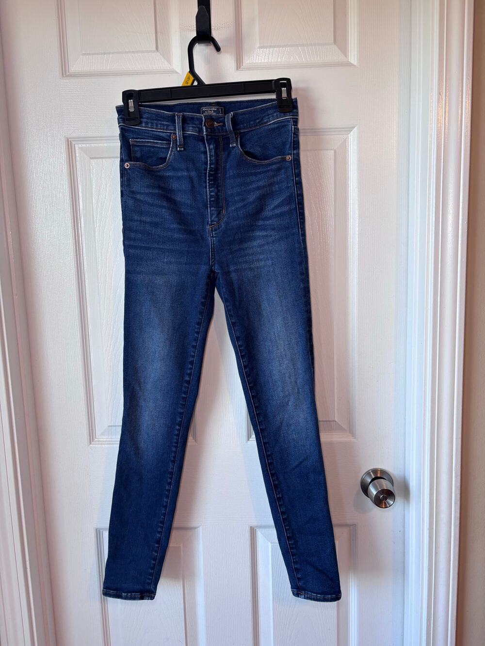 Abercrombie & Fitch Ultra High Rise Super Skinny Jeans Size 25 / 0